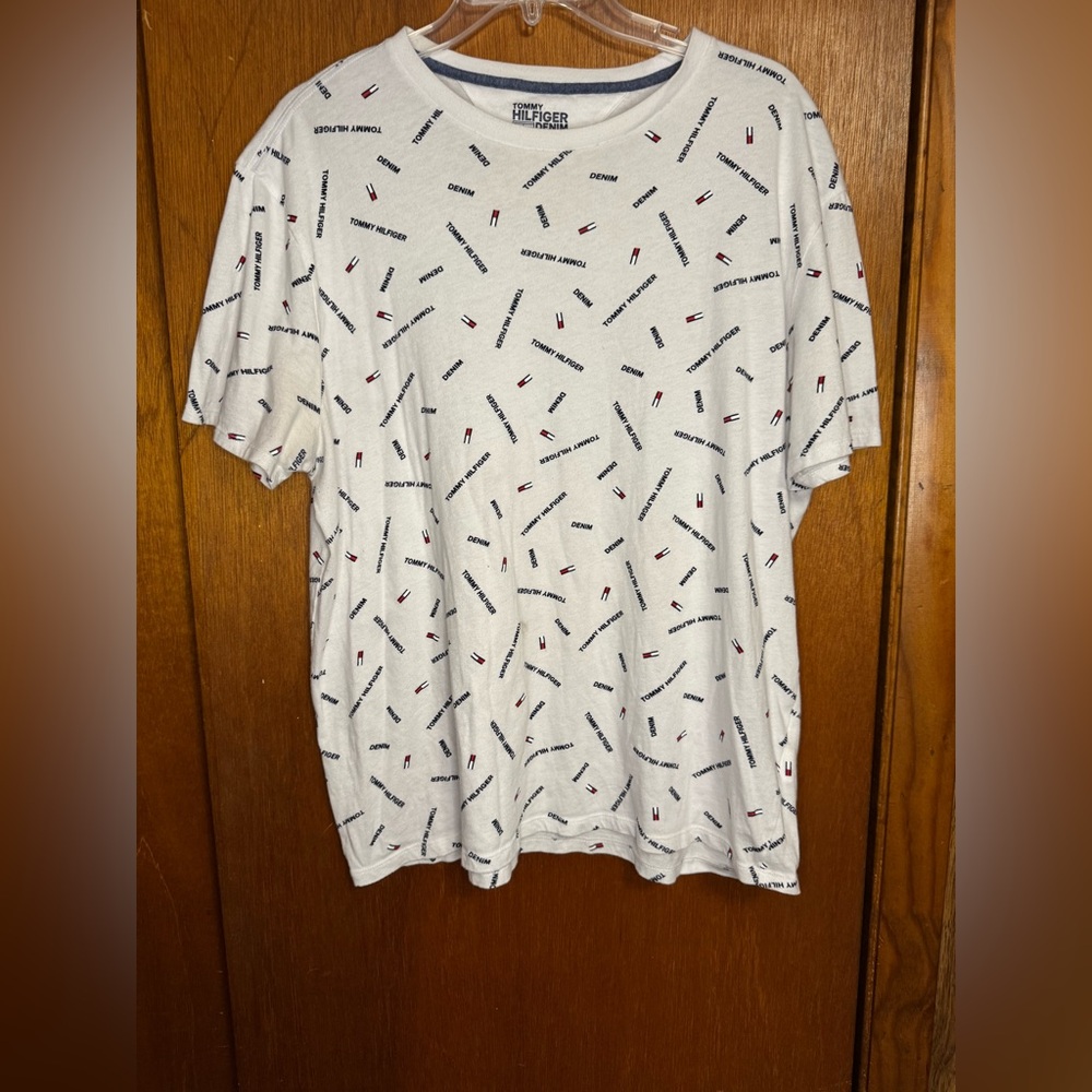 Tommy Hilfiger White Tee, Men’s Large, great condition